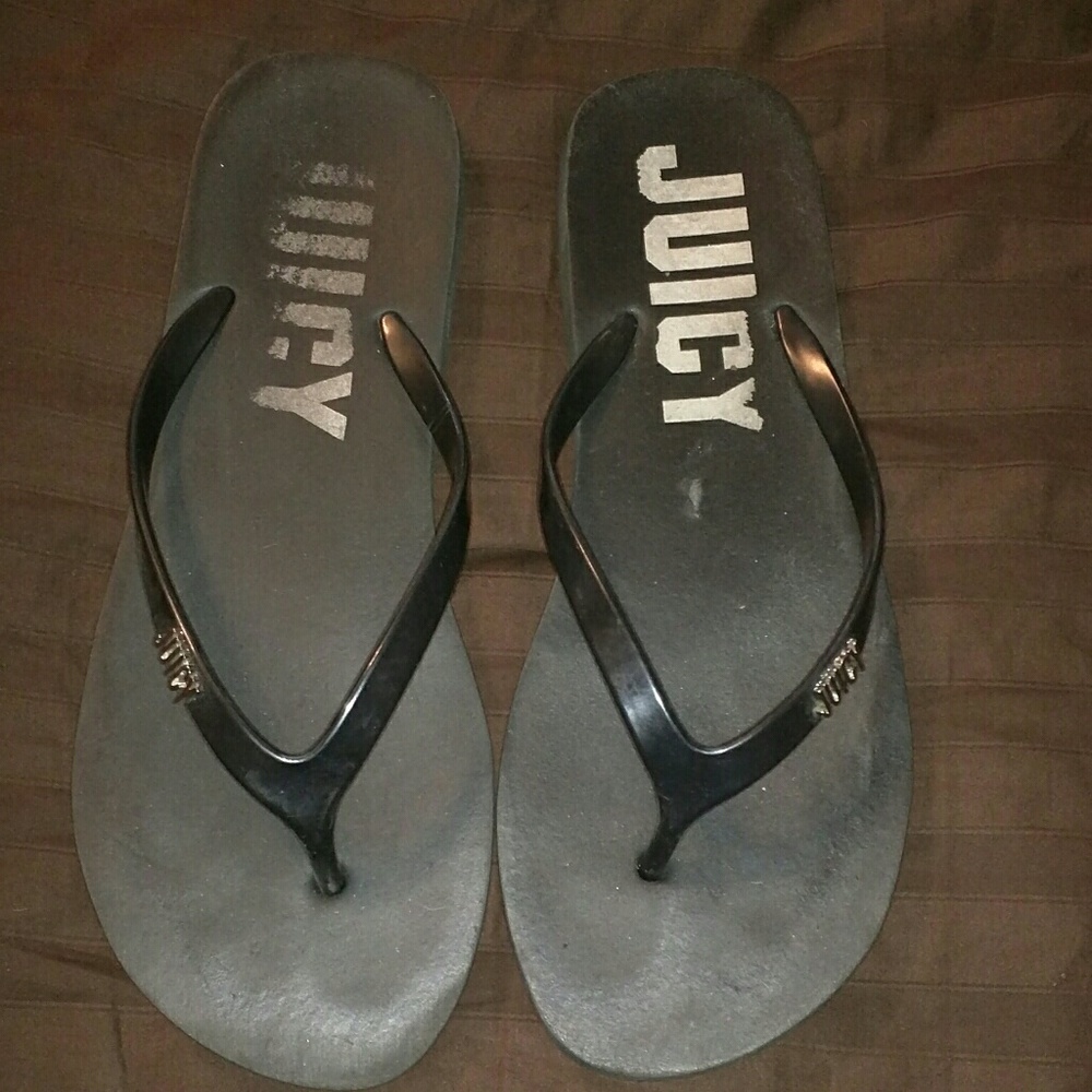 Juicy couture flip flops